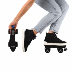 Slades S-Quads - Black -Skateboard Shop ONFEET BLACK PhotoRoom